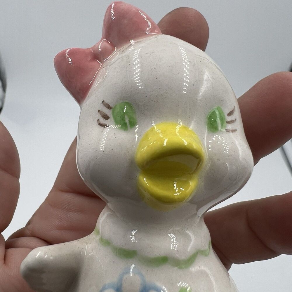 Rare Vintage Macrame Bead Ceramic Baby Girl Duck Bow Pink Flower Figurine - Picture 2 of 7